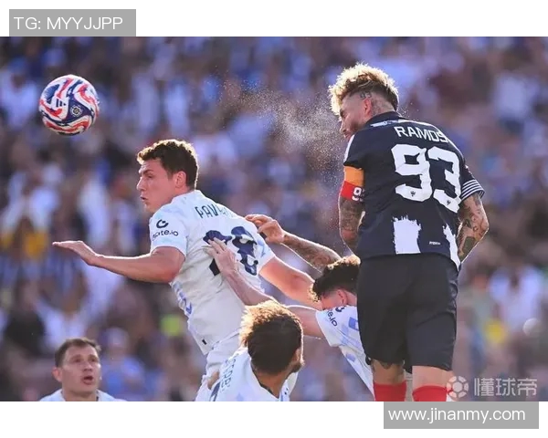 足球巨星世纪同框盛宴回顾传奇时刻与辉煌瞬间的精彩交汇