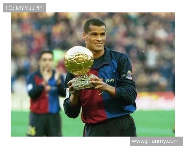 足球明星霍尔斯的生平成就与精彩瞬间全景介绍